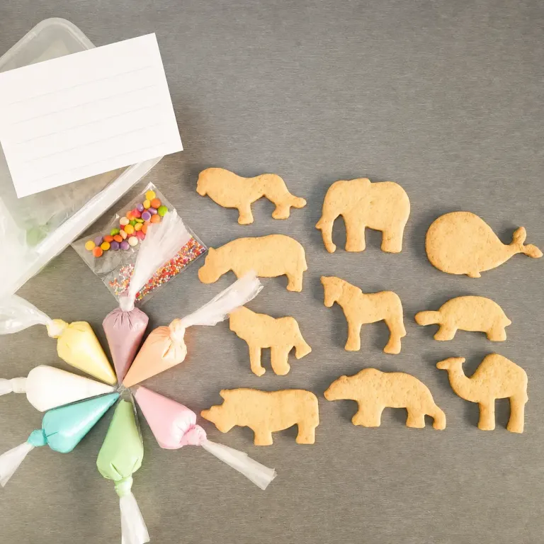 SWEETALICIOUS DIY Butter Cookies Hias Character Unicorn Mermaid Animal Transportation - isi 10, tampilan 8
