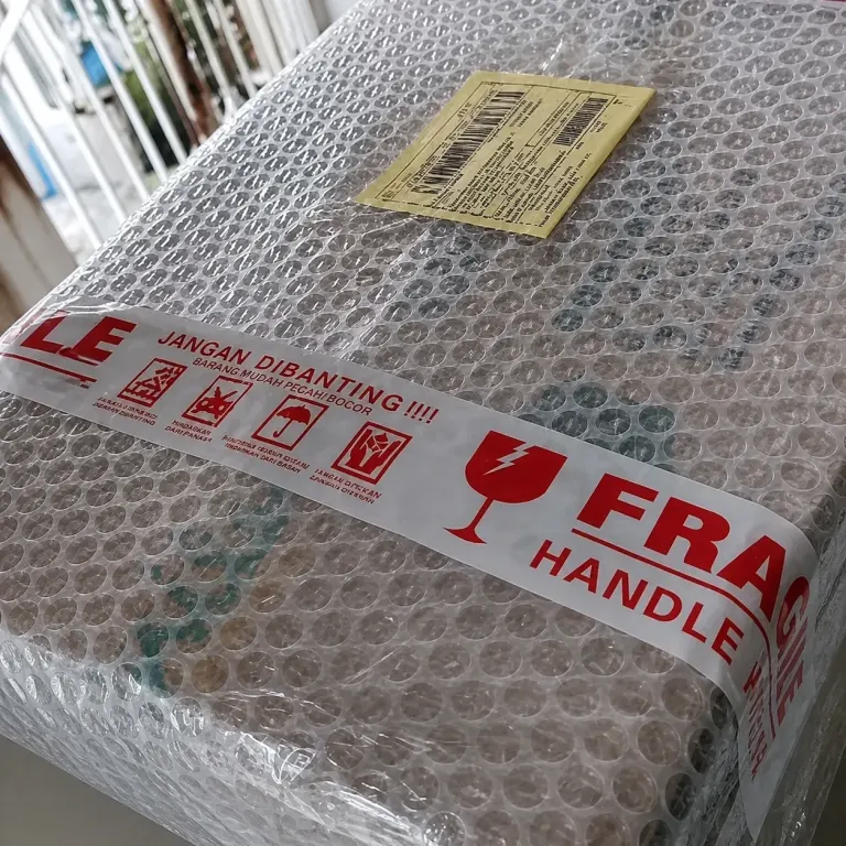 Tambahan Packing untuk Extra Keamanan Paket Bubble Wrap dan Kardus, tampilan 4